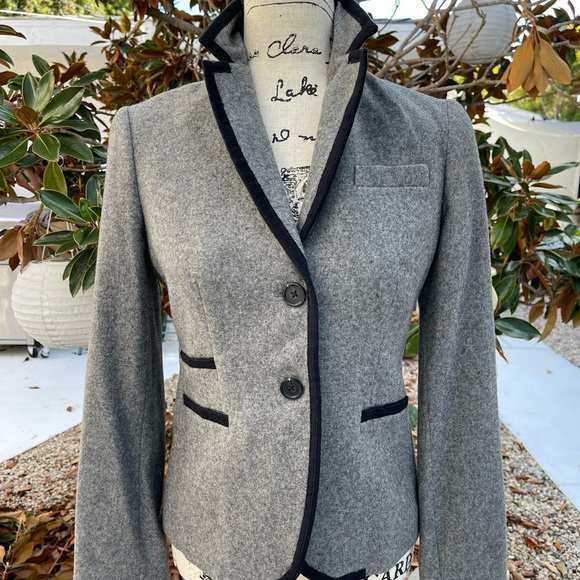 NWT J Crew Gorgeous Gray Wool Blazer with black trim - Picture 2 of 13